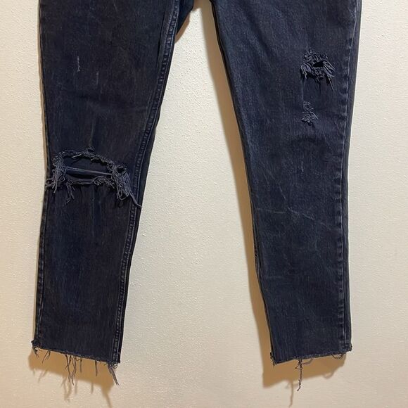 Abercrombie & Fitch Curve Love The Mom High Rise Distressed Jeans Black 24/00R - Picture 7 of 13